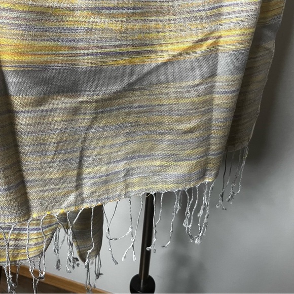 Pashmina Scarf Shawl Wrap Tassels Blue Gray Yellow Striped 71”x28” Fashion - Picture 4 of 7